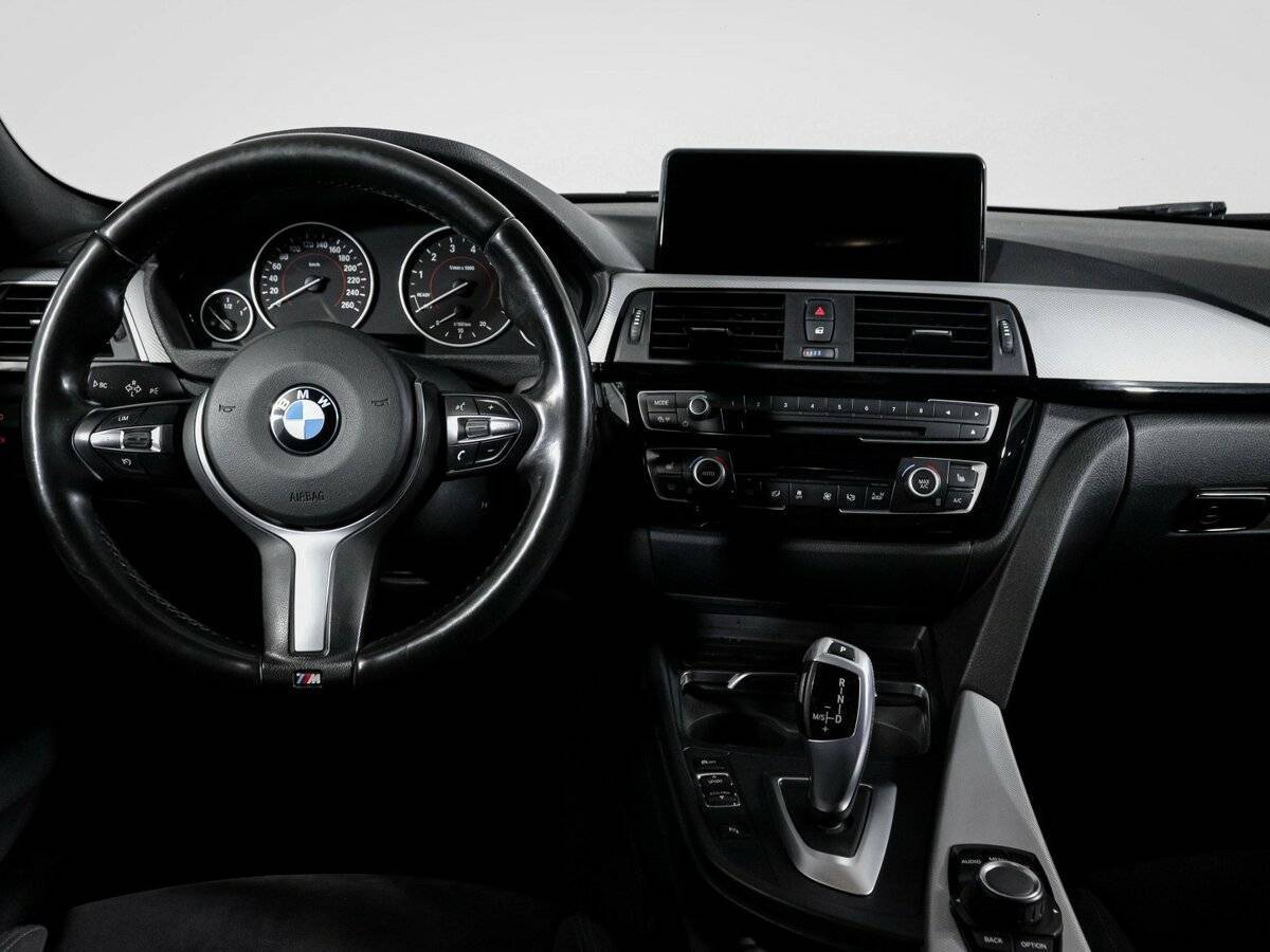 BMW 3 серии 2017 года с пробегом. Фото: #11