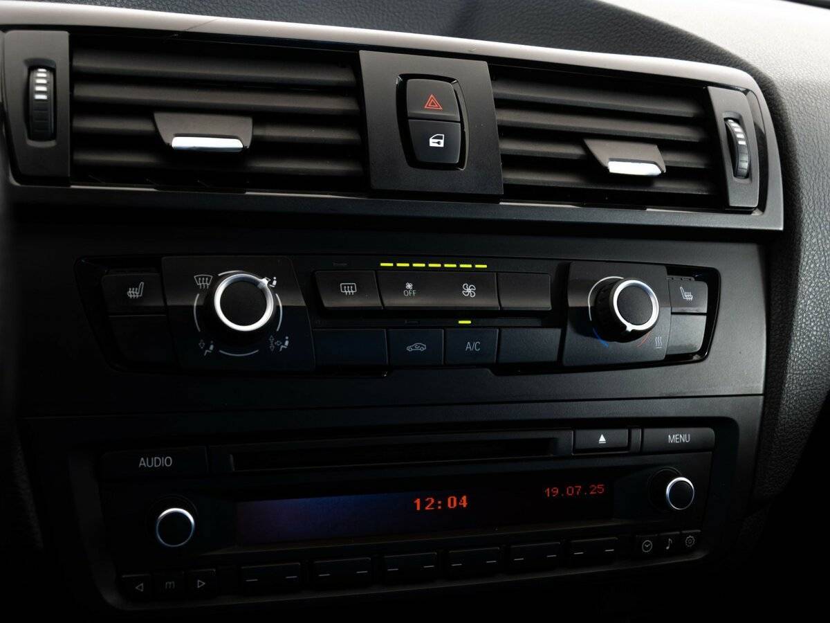 BMW 1 серии 2013 года с пробегом. Фото: #11