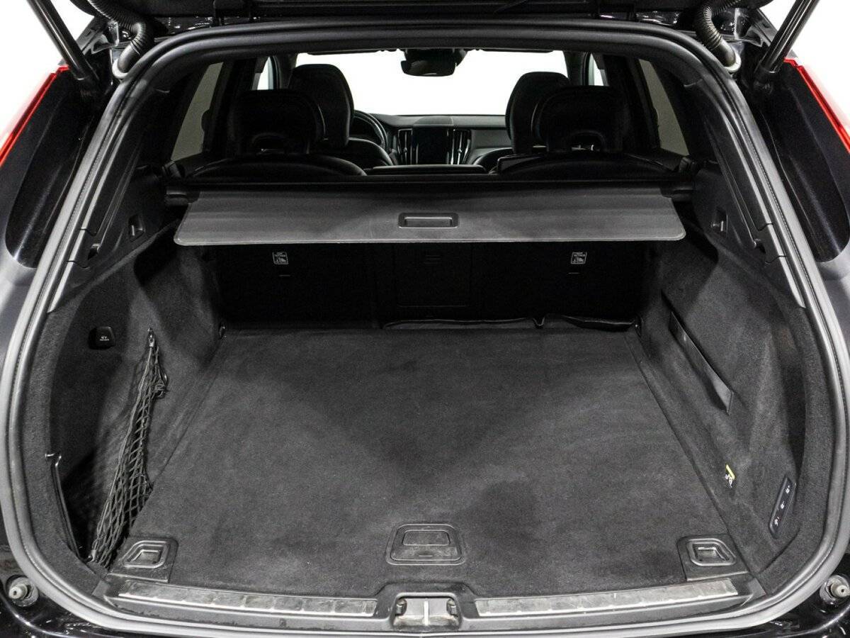 Volvo XC60 2018 года с пробегом. Фото: #14