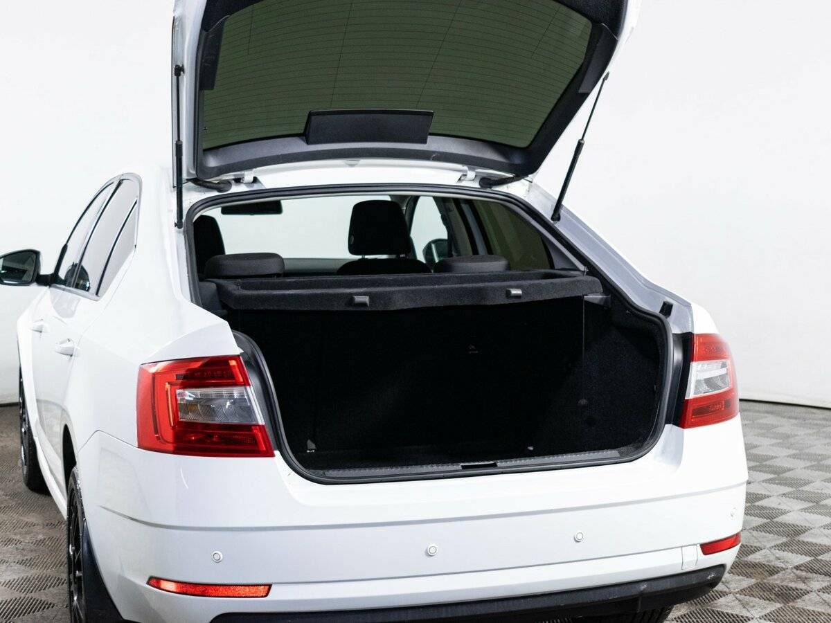 Skoda Octavia 2019 года с пробегом. Фото: #8