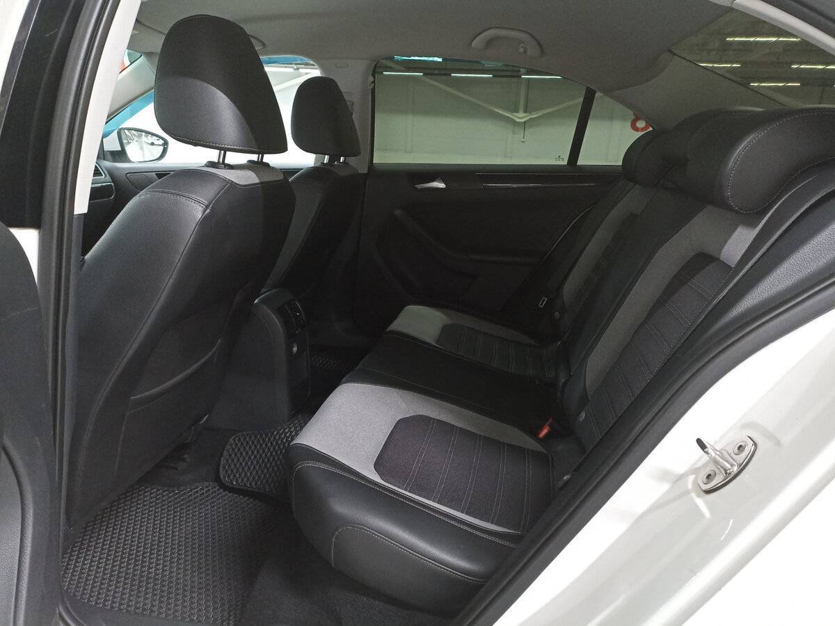 Volkswagen Jetta 2015 года с пробегом. Фото: #11