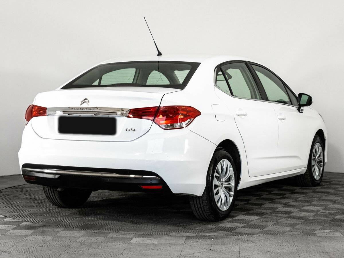 Citroen C4 2018 года с пробегом. Фото: #3