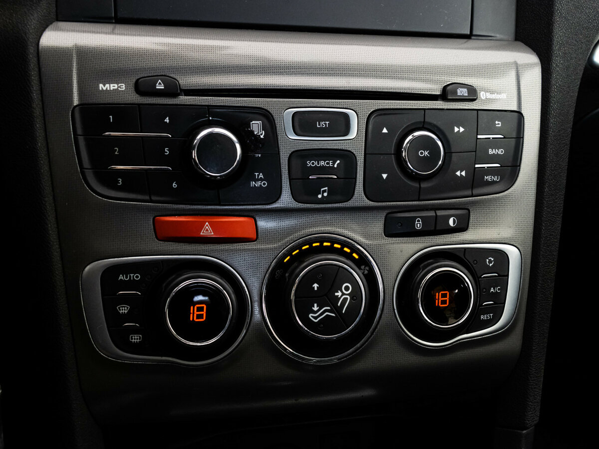 Citroen C4 2018 года с пробегом. Фото: #9