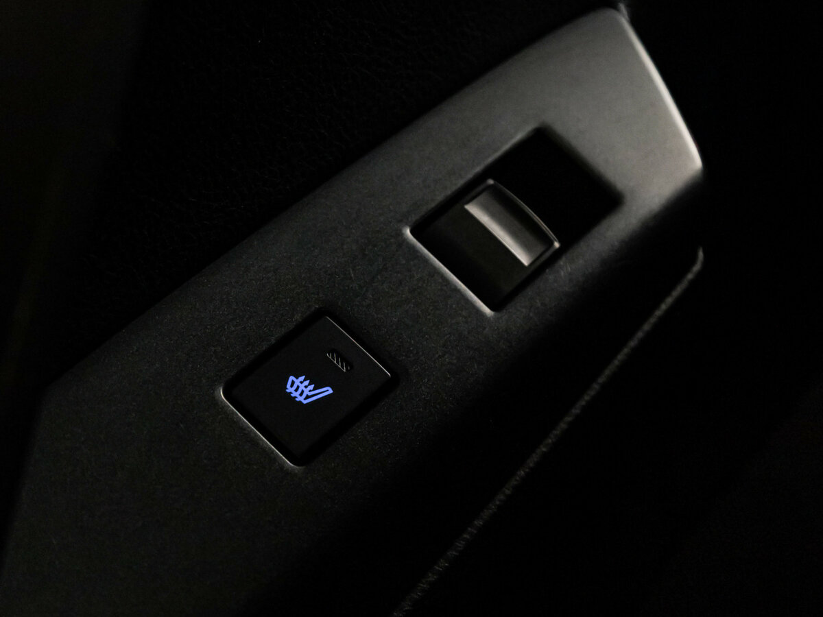 Toyota RAV4 2019 года с пробегом. Фото: #16