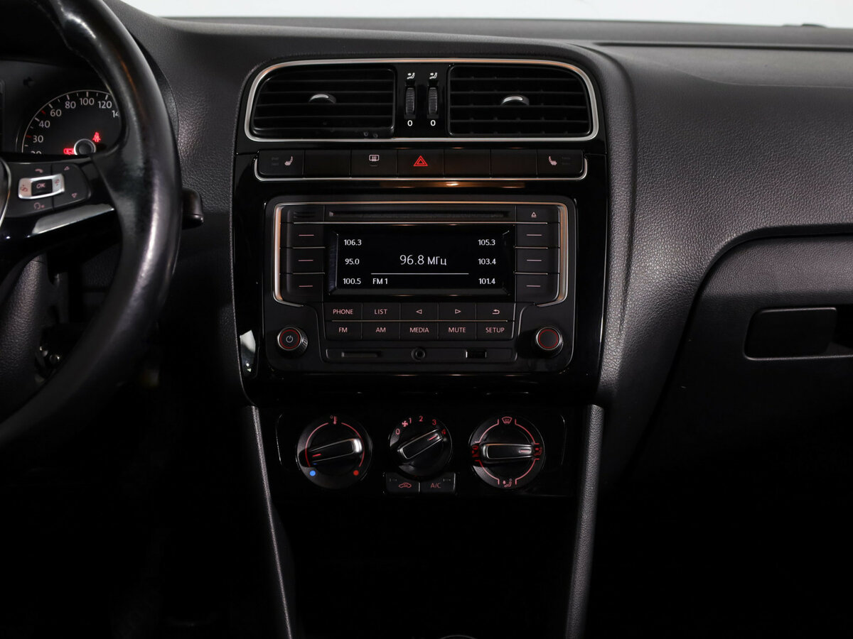 Volkswagen Polo 2017 года с пробегом. Фото: #8