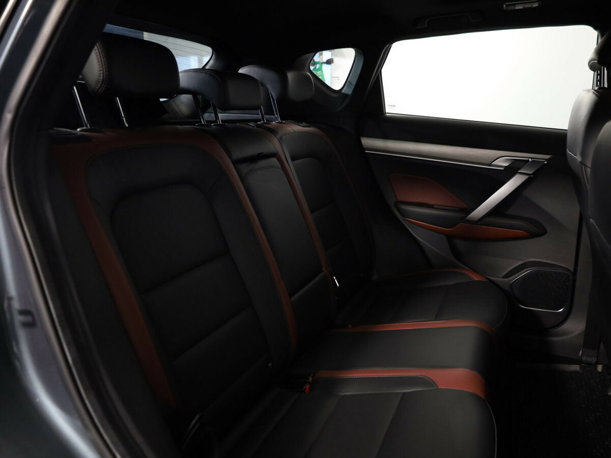 Geely Coolray 2022 года с пробегом. Фото: #12