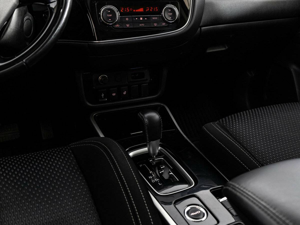 Mitsubishi Outlander 2019 года с пробегом. Фото: #9