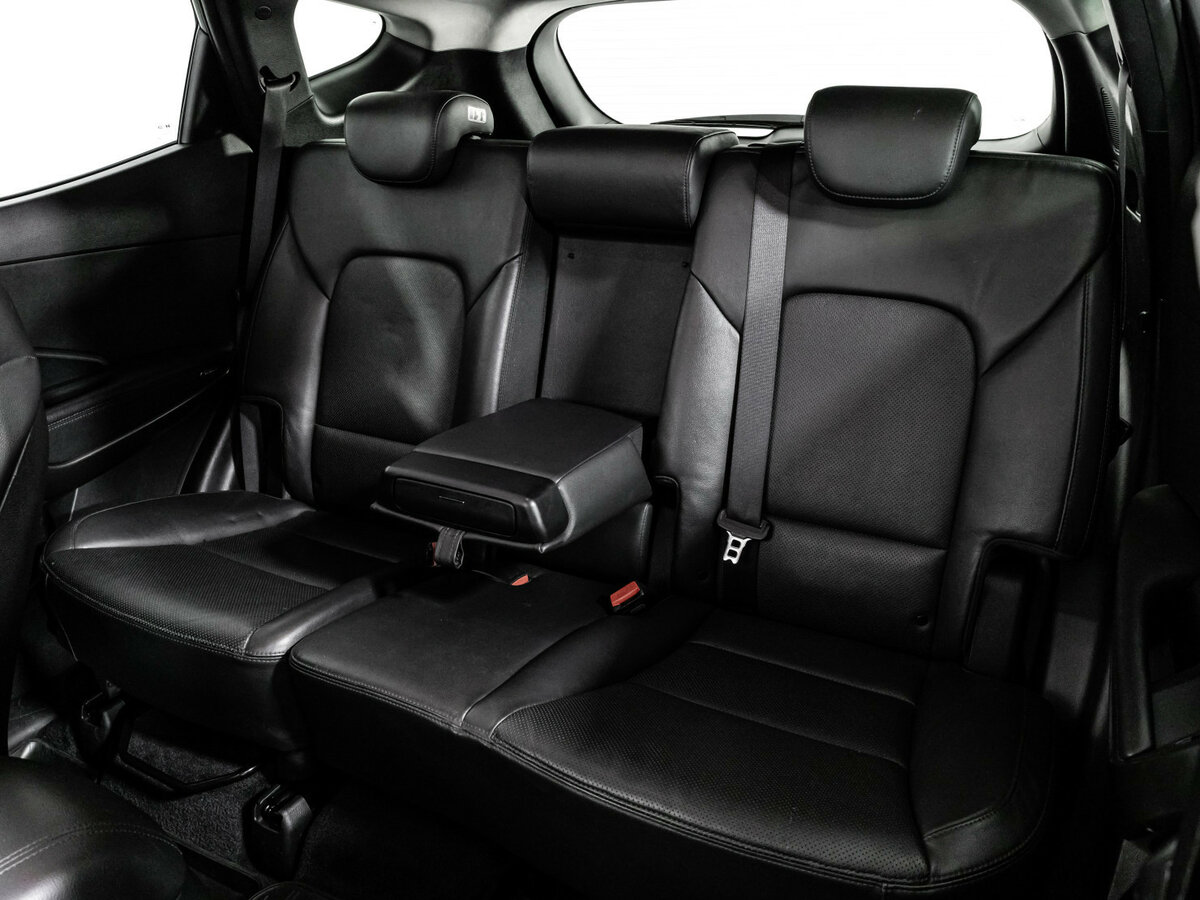 Hyundai Santa Fe 2018 года с пробегом. Фото: #16