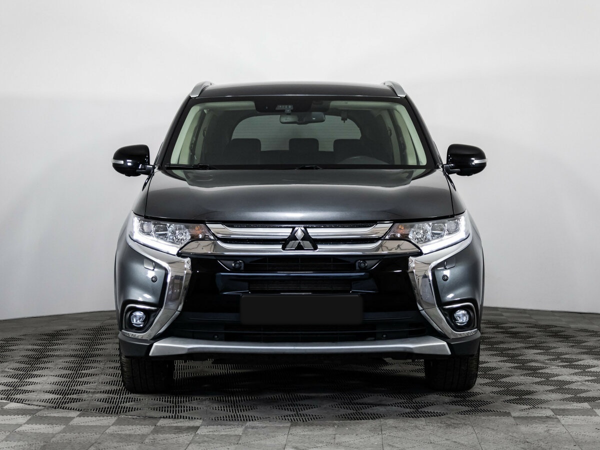 Mitsubishi Outlander 2018 года с пробегом. Фото: #1