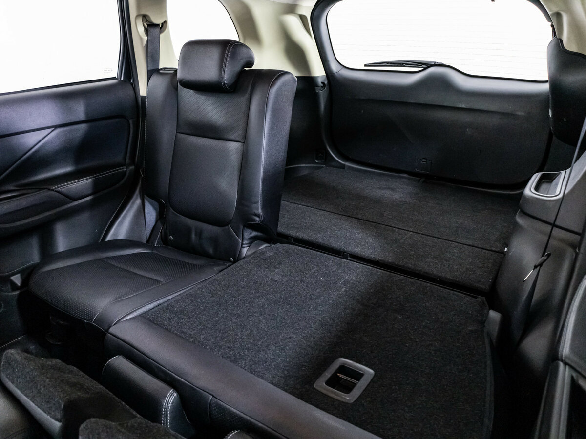 Mitsubishi Outlander 2018 года с пробегом. Фото: #17