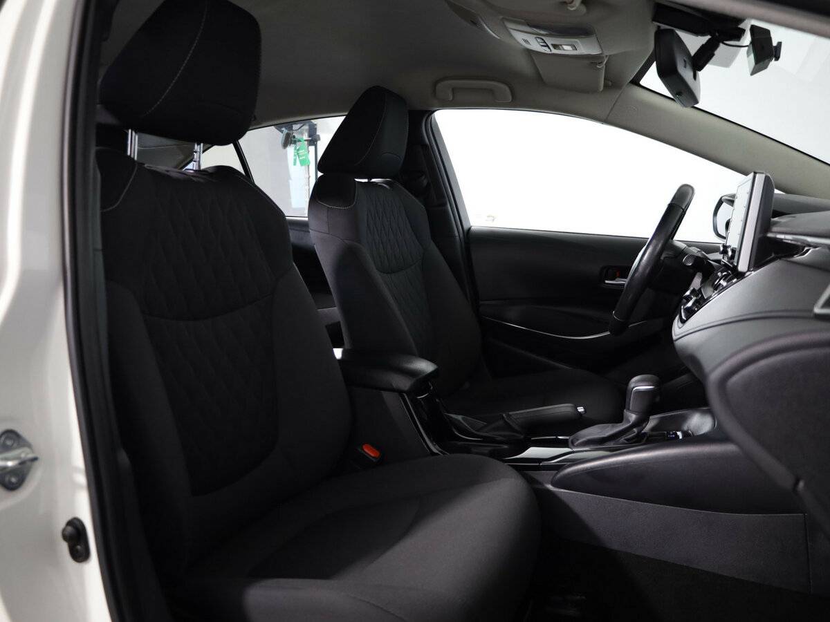 Toyota Corolla 2019 года с пробегом. Фото: #10