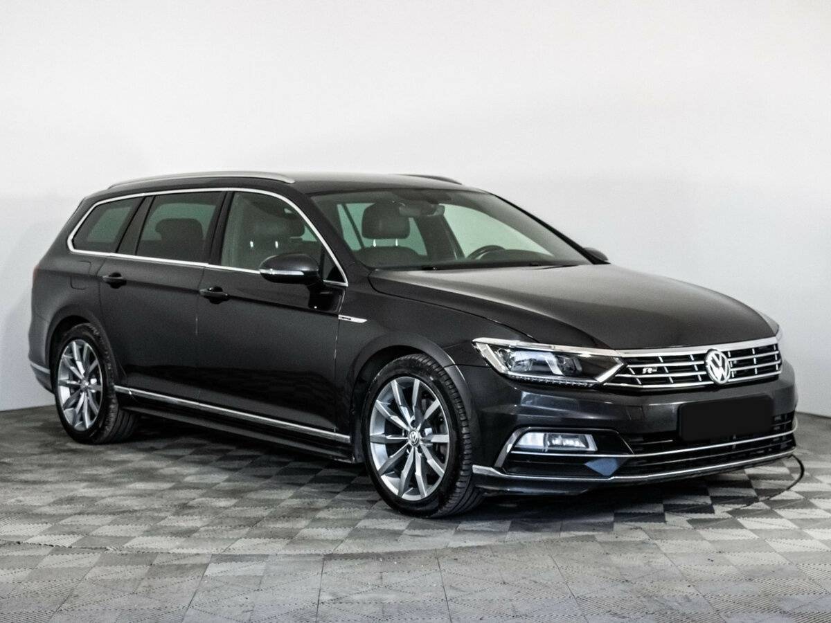 Volkswagen Passat 2018 года с пробегом. Фото: #2