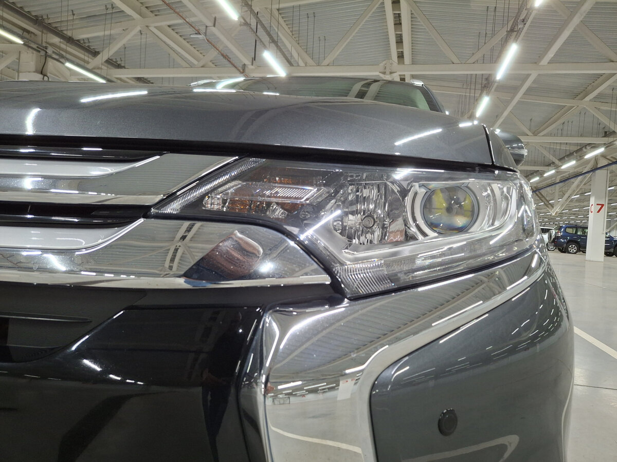 Mitsubishi Outlander 2016 года с пробегом. Фото: #15