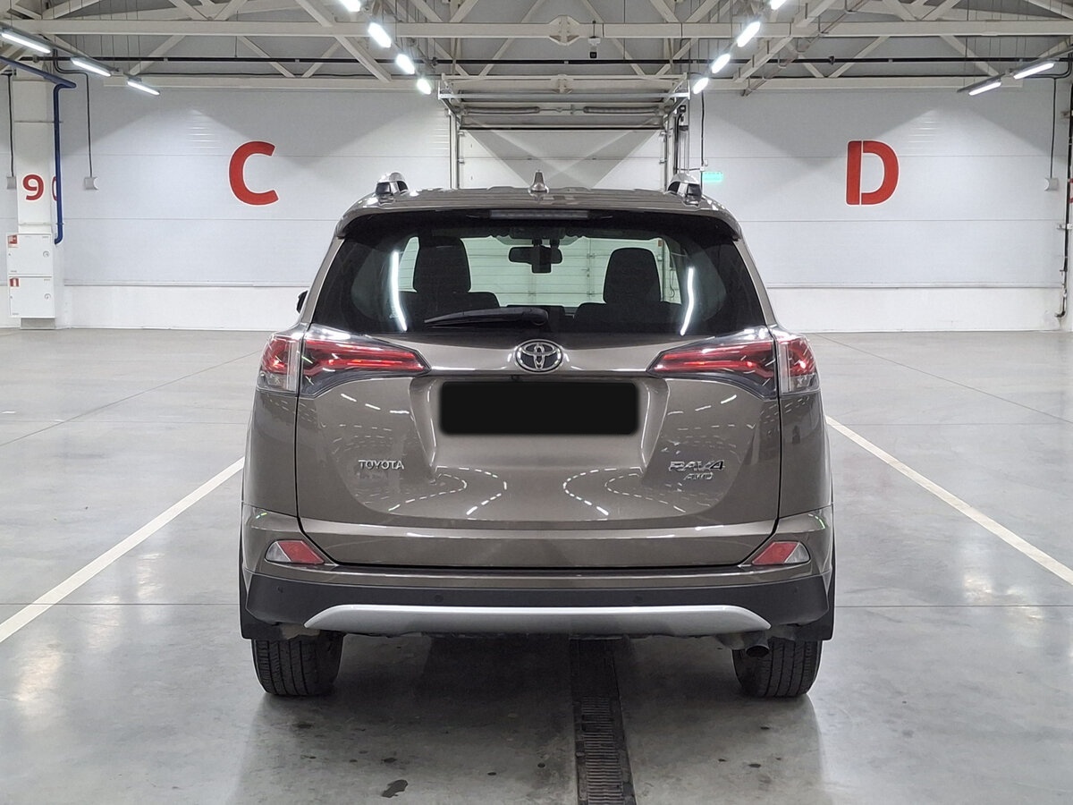 Toyota RAV4 2015 года с пробегом. Фото: #5