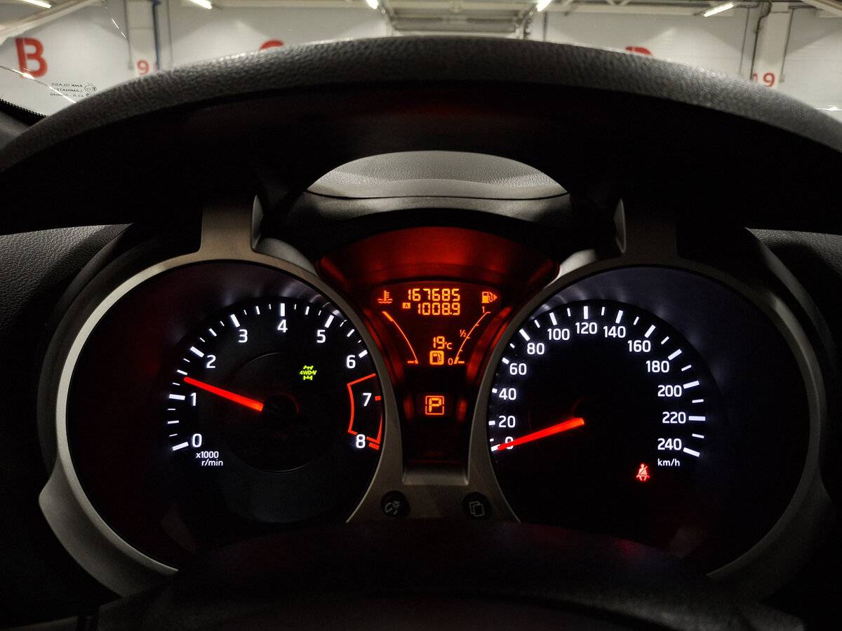 Nissan Juke 2012 года с пробегом. Фото: #12