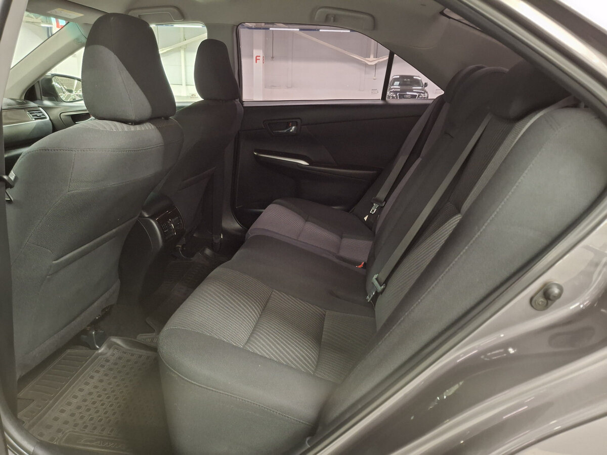 Toyota Camry 2016 года с пробегом. Фото: #10