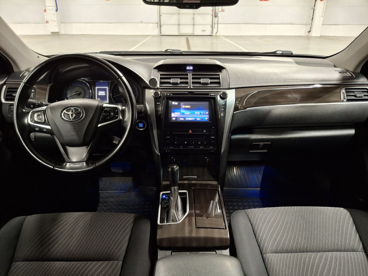 Toyota Camry 2016 года с пробегом. Фото: #12