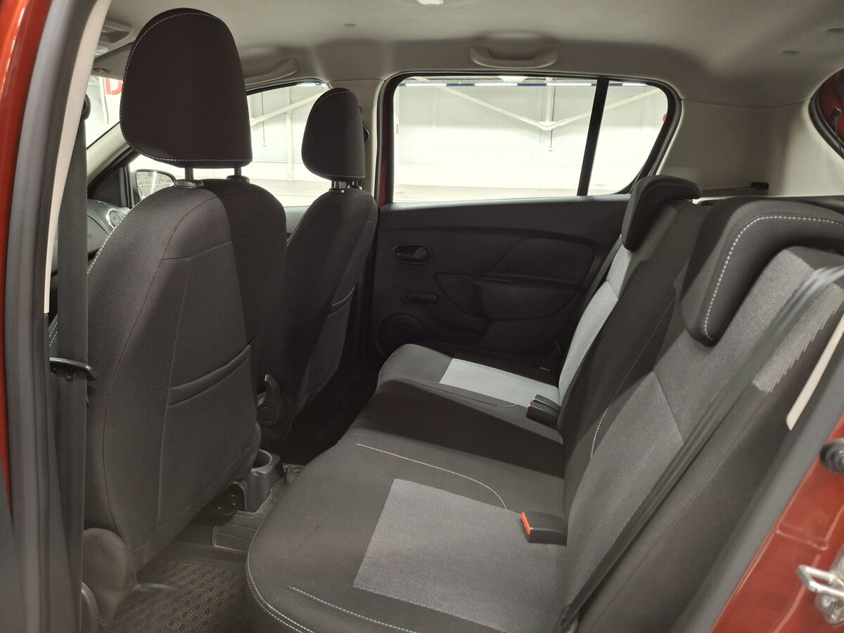 Renault Sandero 2021 года с пробегом. Фото: #11