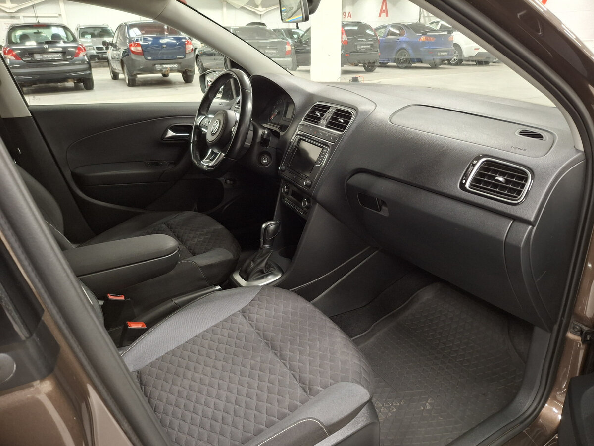Volkswagen Polo 2018 года с пробегом. Фото: #10