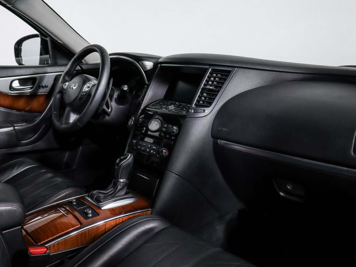 Infiniti FX 2012 года с пробегом. Фото: #6