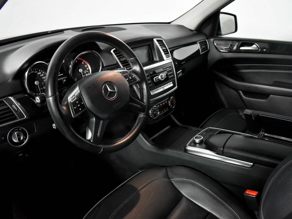 Mercedes-Benz M-Класс 2013 года с пробегом. Фото: #6