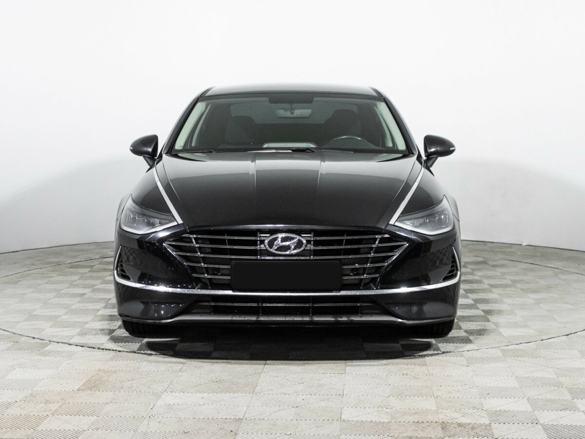 Hyundai Sonata 2021 года с пробегом. Фото: #1