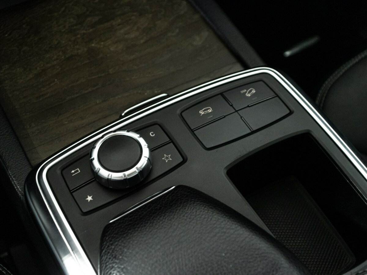 Mercedes-Benz M-Класс 2014 года с пробегом. Фото: #17