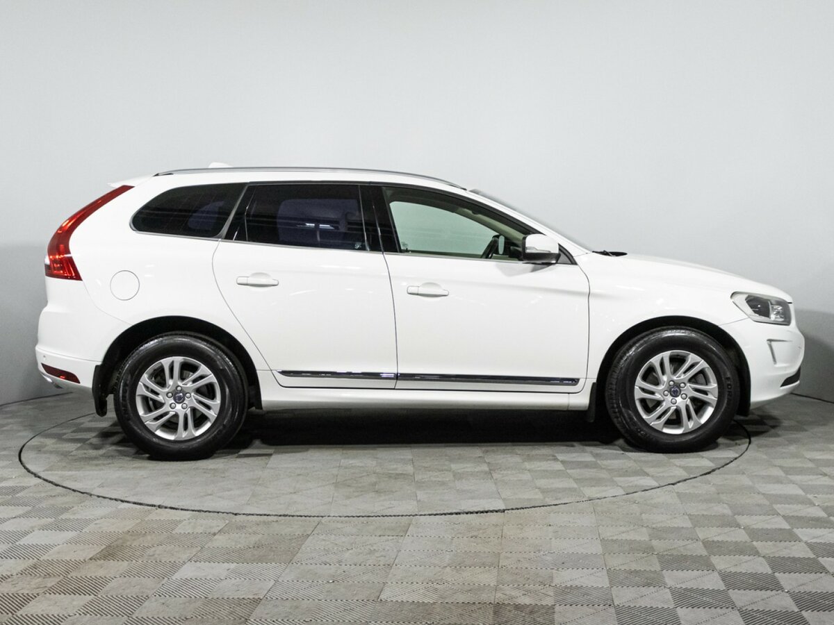 Volvo XC60 2016 года с пробегом. Фото: #3