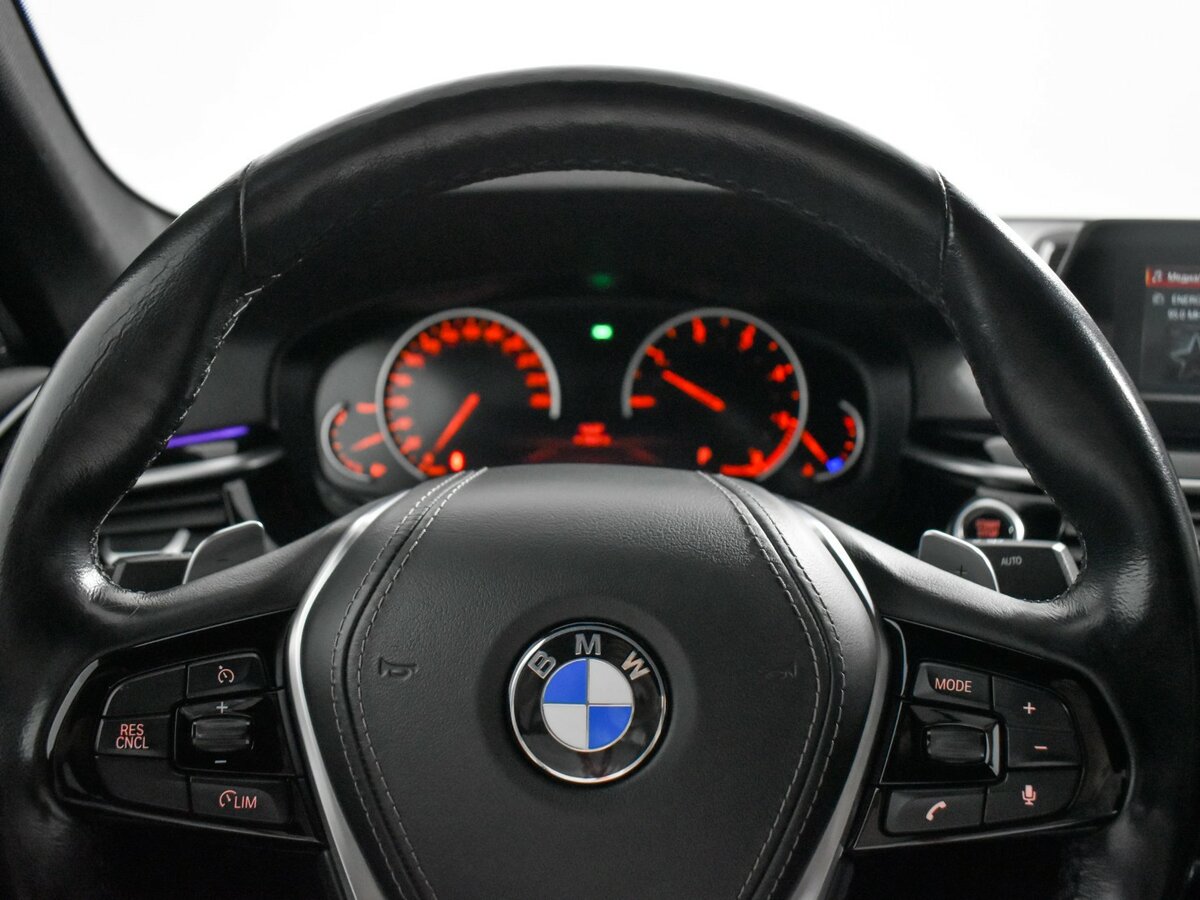 BMW 5 серии 2017 года с пробегом. Фото: #17