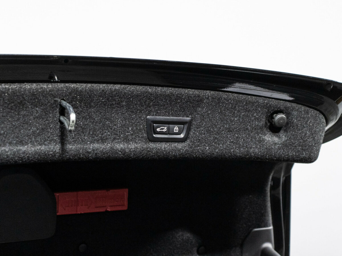 BMW 3 серии 2020 года с пробегом. Фото: #14