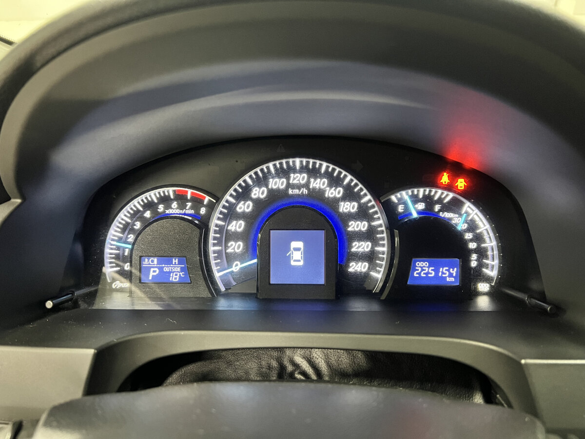 Toyota Camry 2013 года с пробегом. Фото: #12