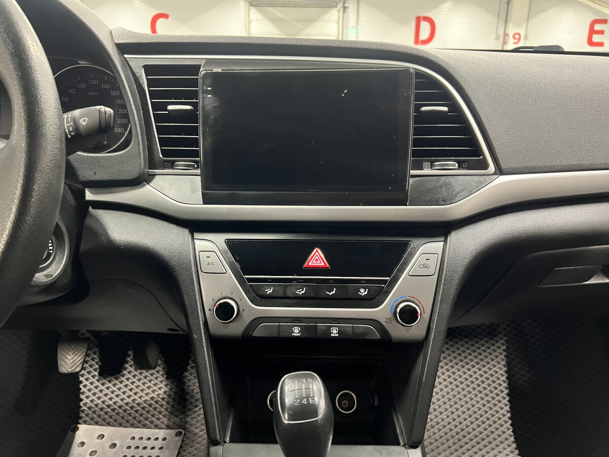 Hyundai Elantra 2016 года с пробегом. Фото: #14