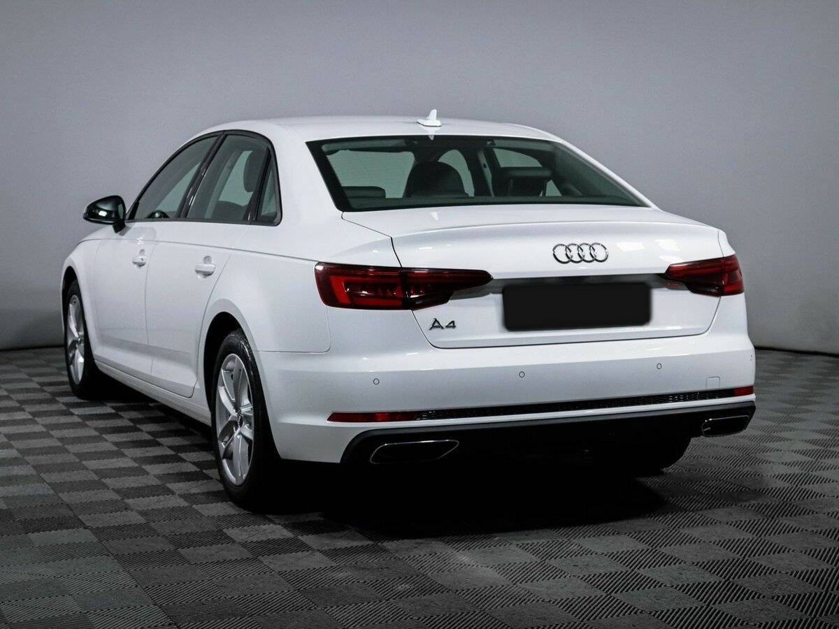 Audi A4 2019 года с пробегом. Фото: #6
