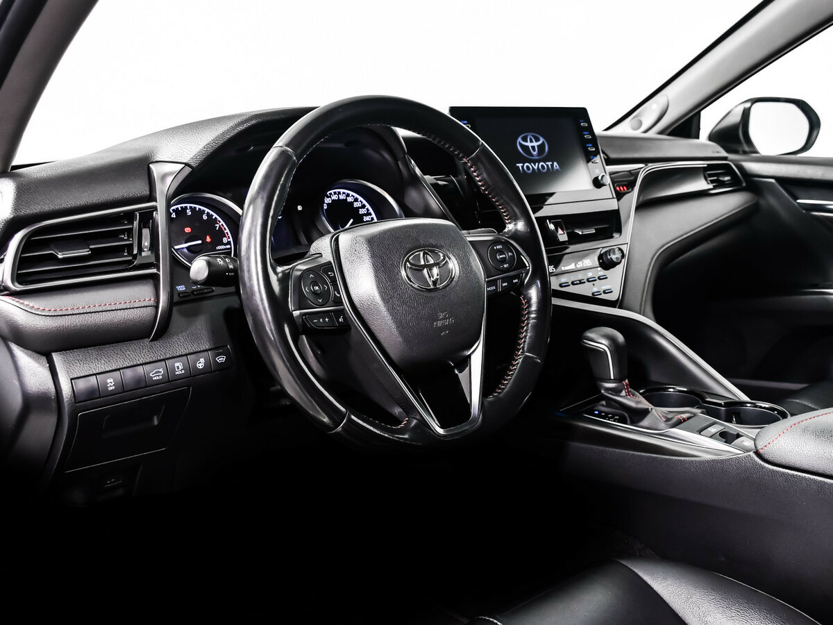 Toyota Camry 2021 года с пробегом. Фото: #10