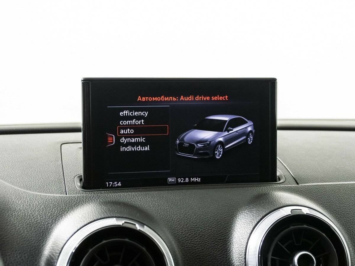 Audi A3 2018 года с пробегом. Фото: #12