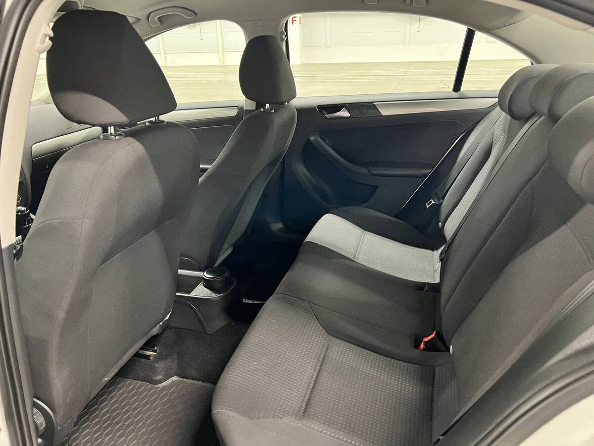 Volkswagen Jetta 2016 года с пробегом. Фото: #11