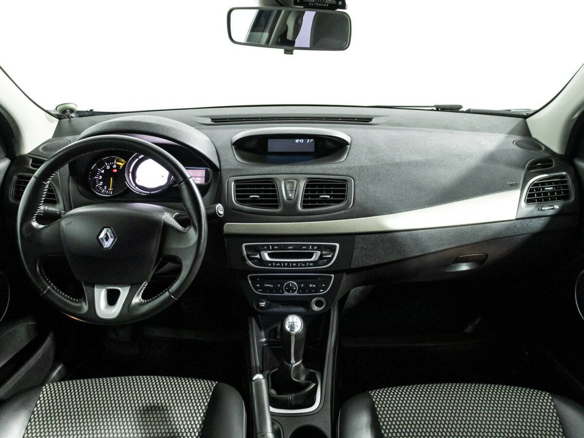 Renault Fluence 2012 года с пробегом. Фото: #12