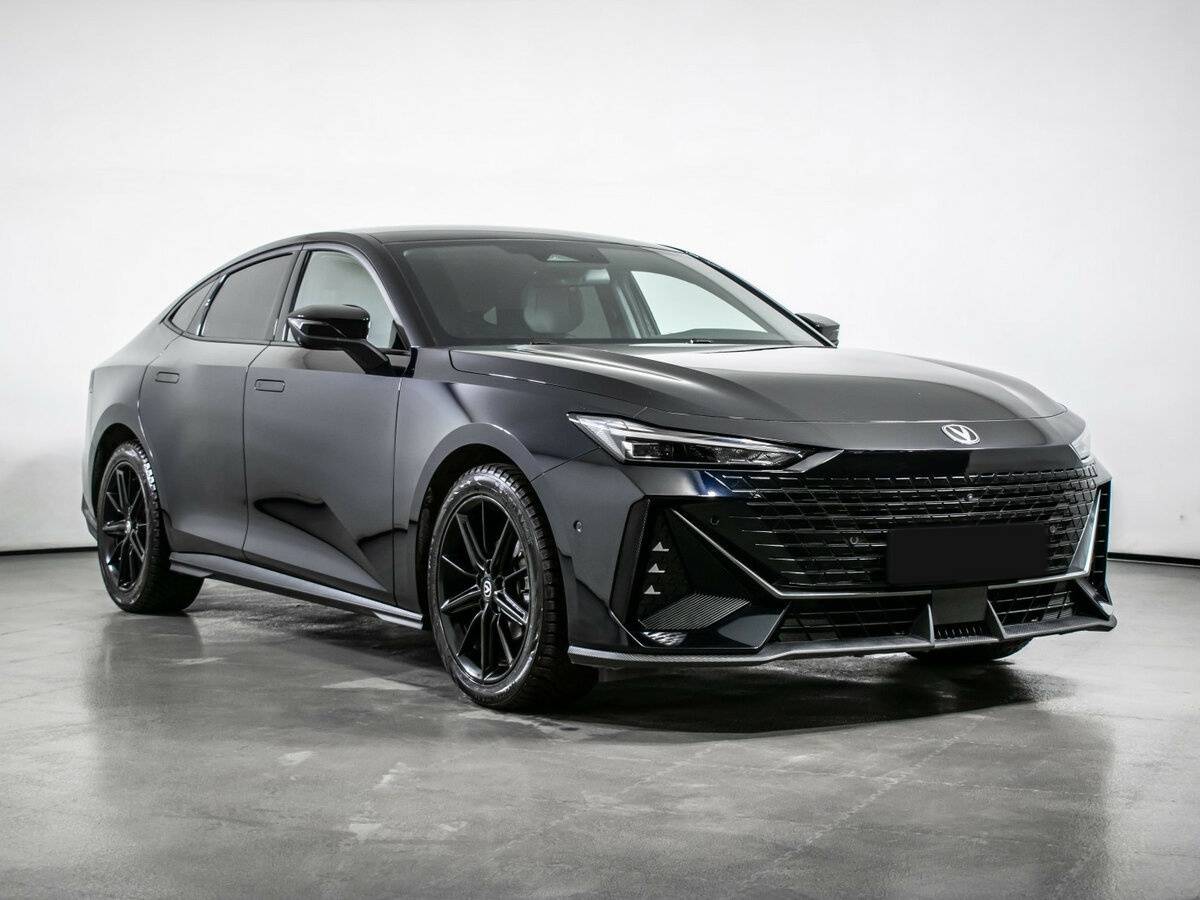 Changan UNI-V 2023 года с пробегом. Фото: #2