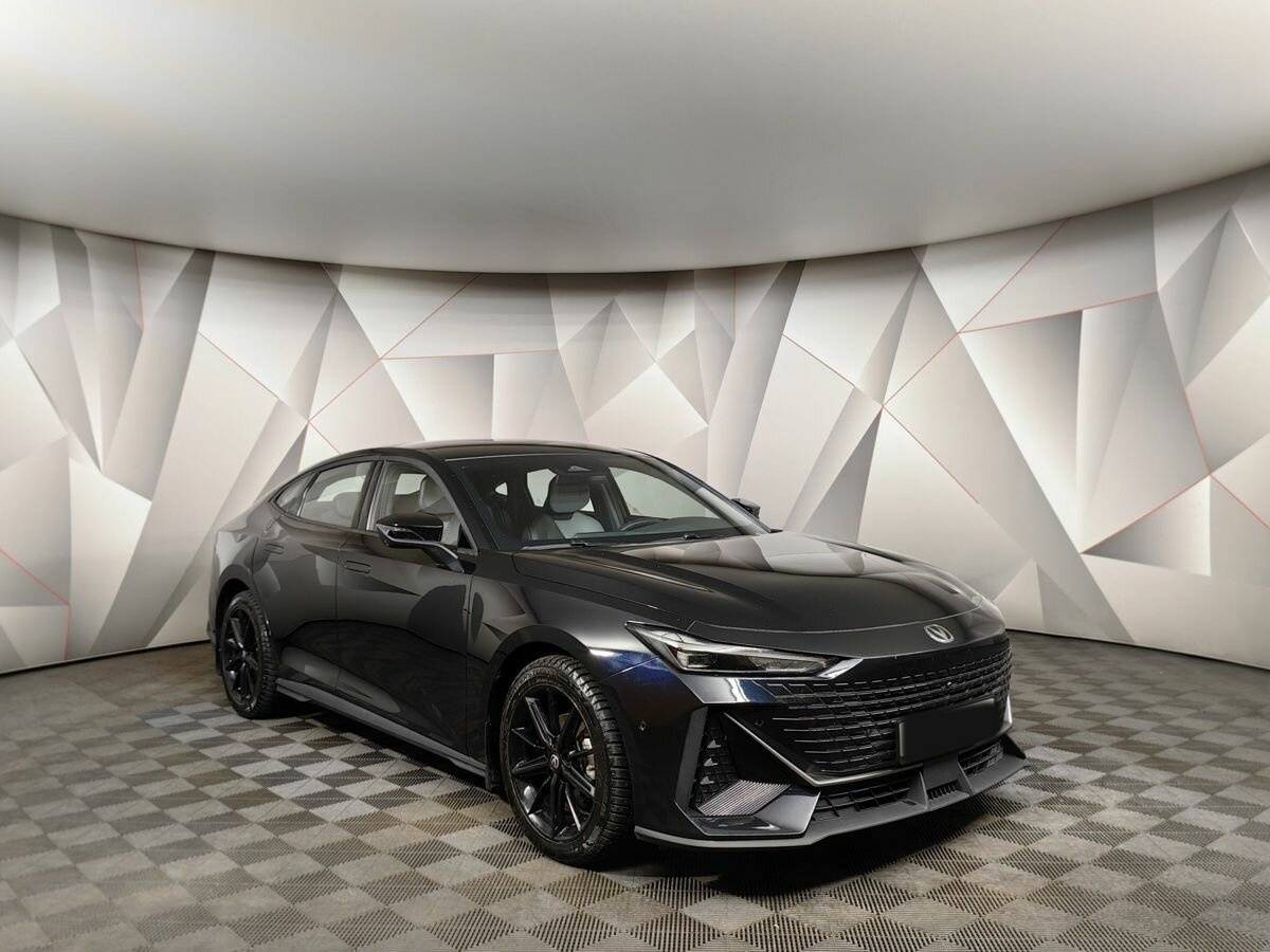 Changan UNI-V 2023 года с пробегом. Фото: #2