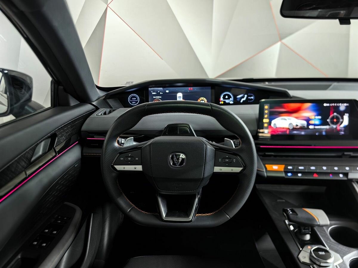 Changan UNI-V 2023 года с пробегом. Фото: #14