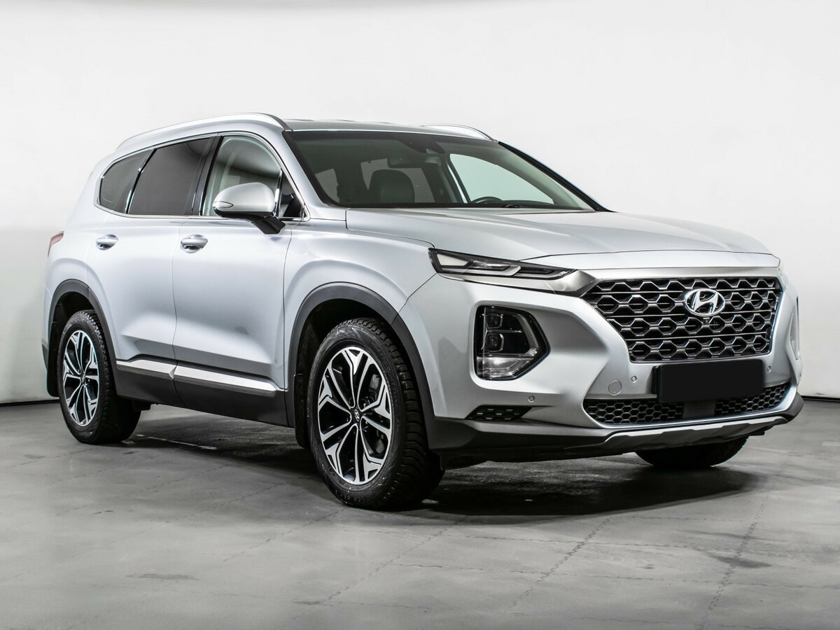 Hyundai Santa Fe 2018 года с пробегом. Фото: #2