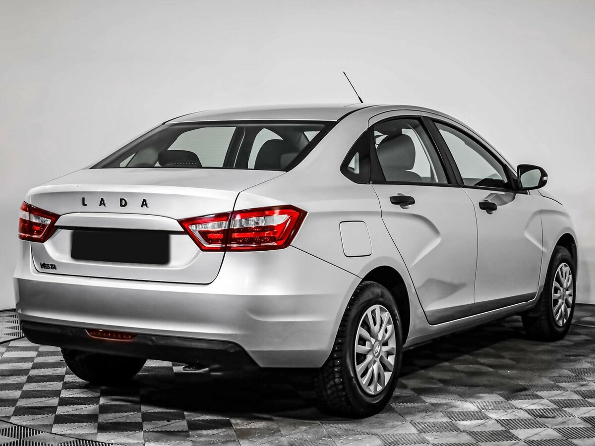 Б/У Лада (ВАЗ) Веста 2018 года. Фото: #3