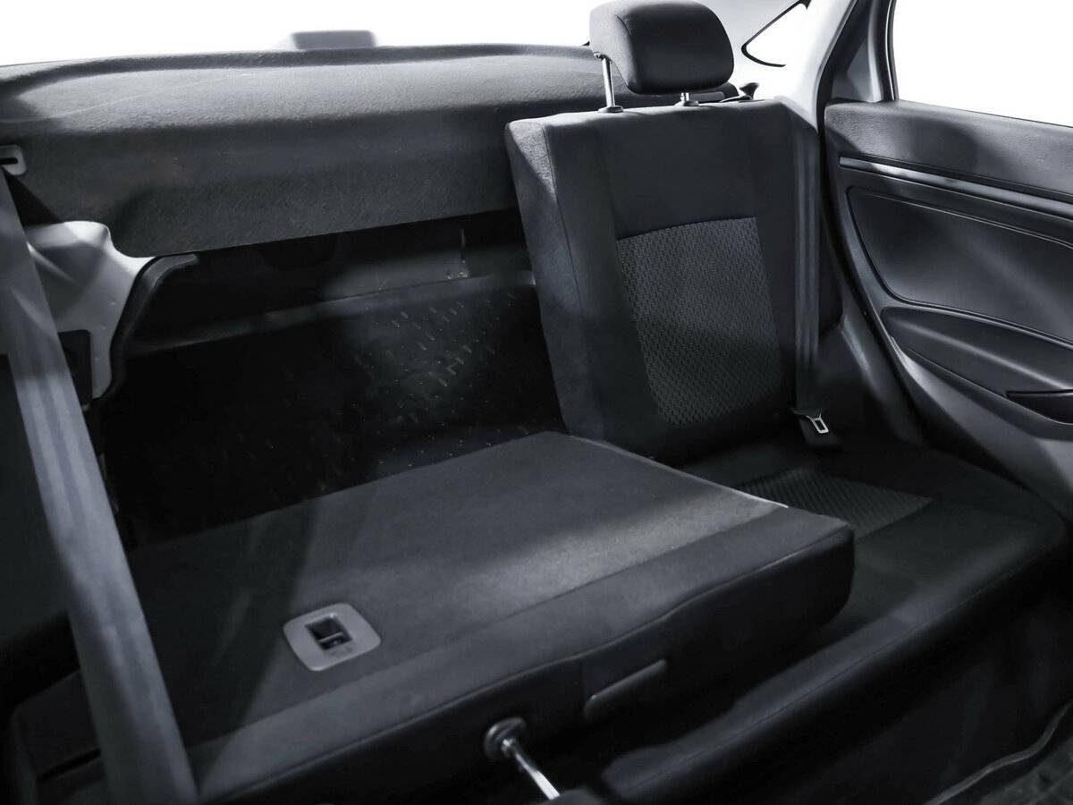 Б/У Лада (ВАЗ) Веста 2018 года. Фото: #19