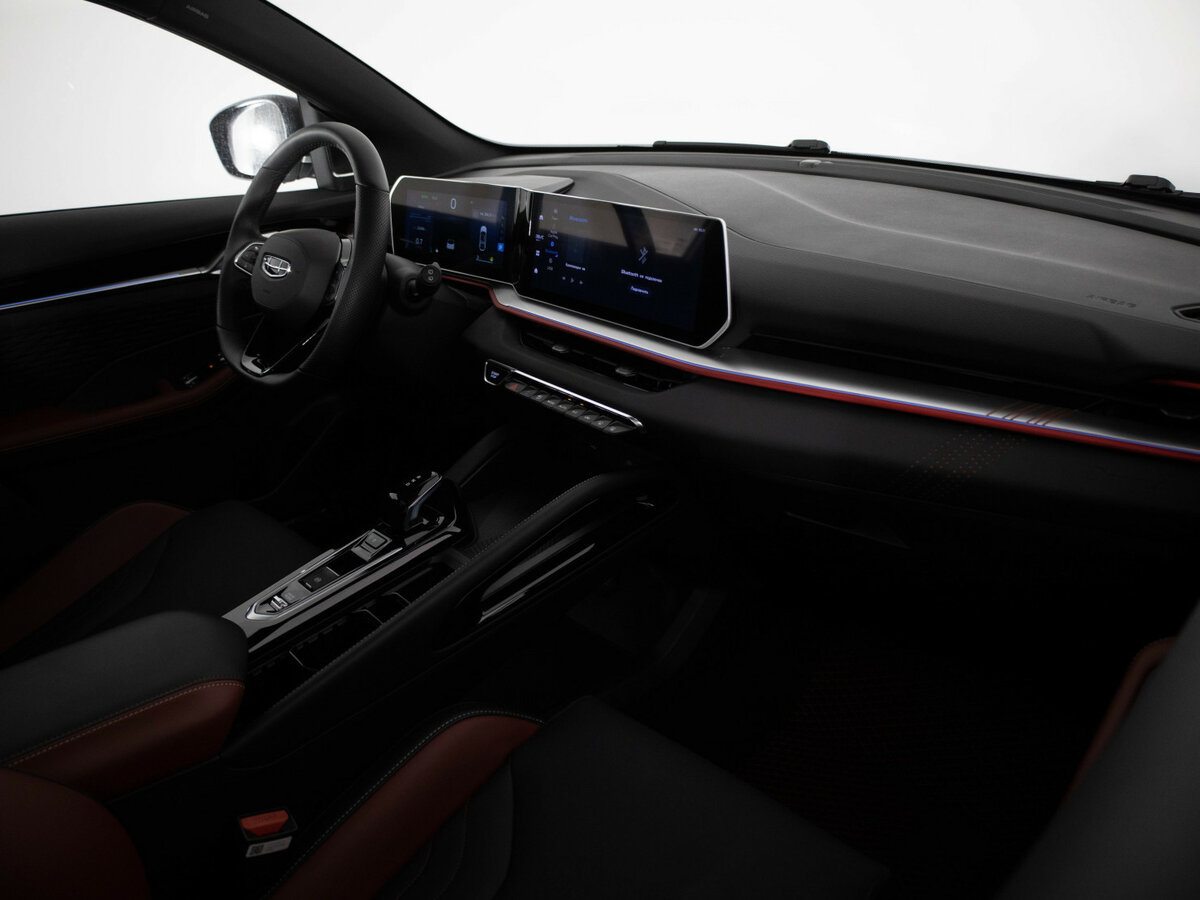 Geely Coolray 2023 года с пробегом. Фото: #11