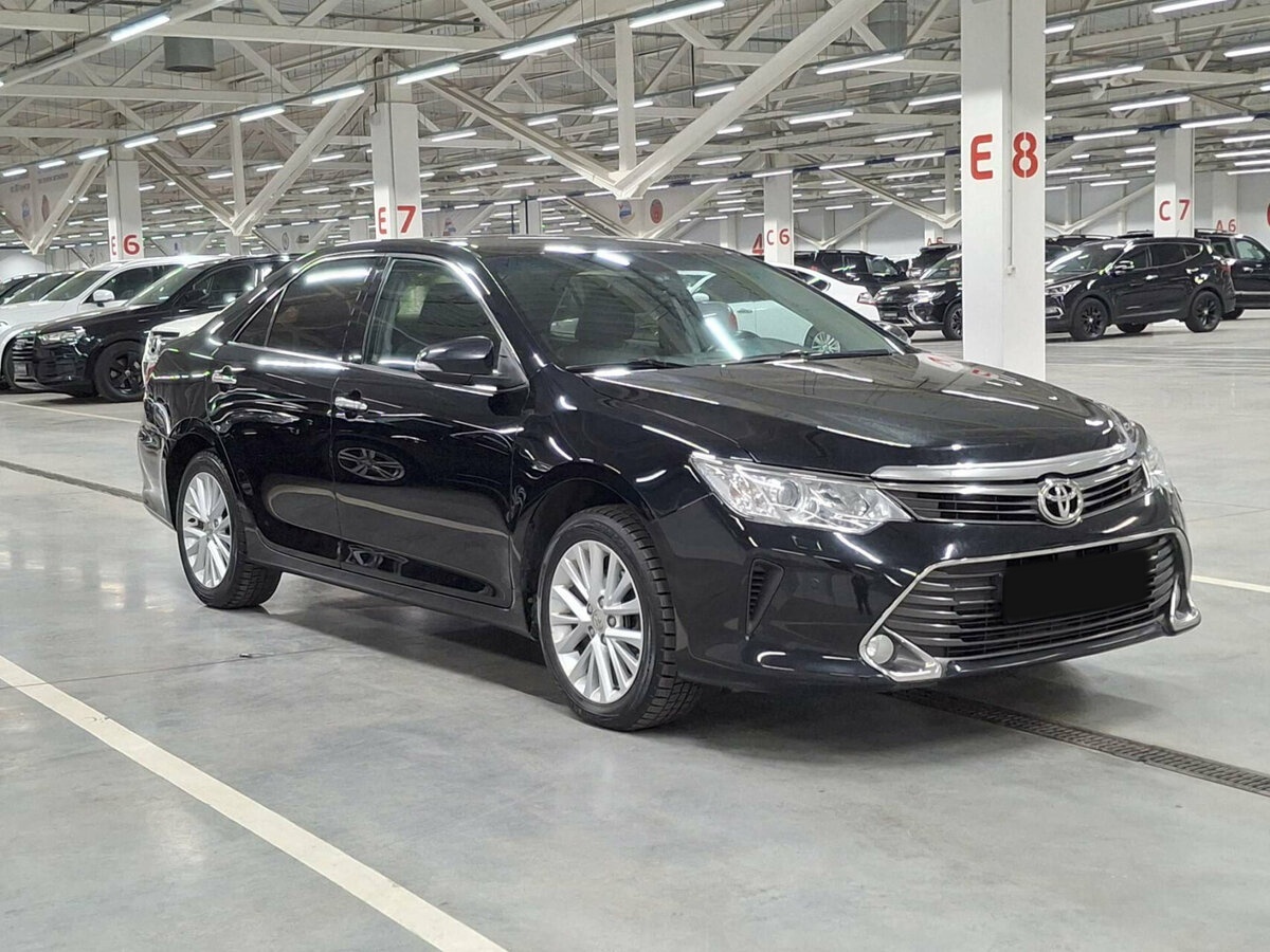 Toyota Camry 2015 года с пробегом. Фото: #2