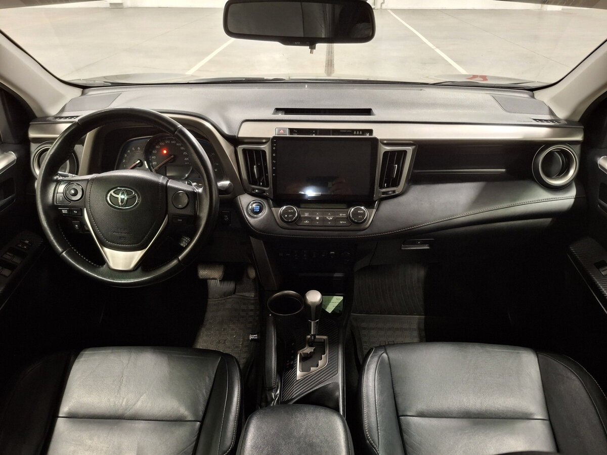 Toyota RAV4 2013 года с пробегом. Фото: #13