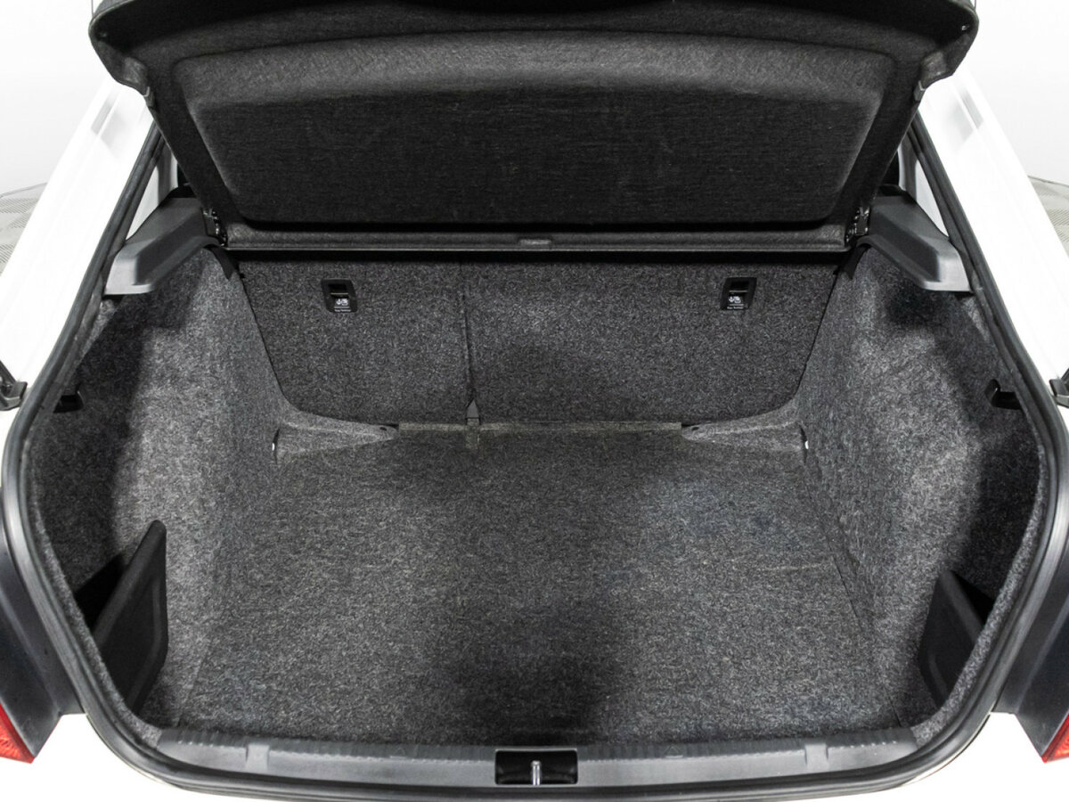 Б/У Шкода Рапид 2015 года. Фото: #15