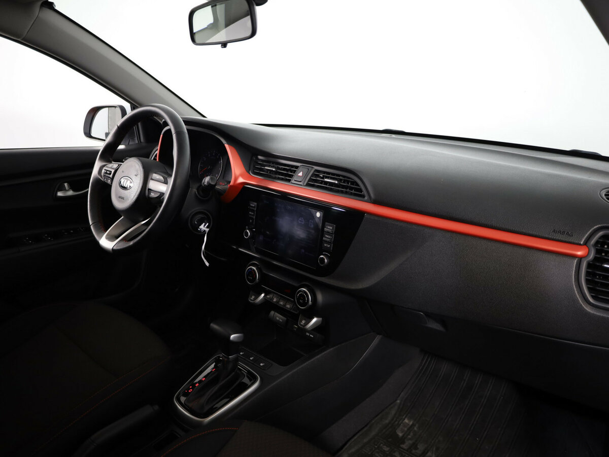 Kia Rio 2021 года с пробегом. Фото: #7