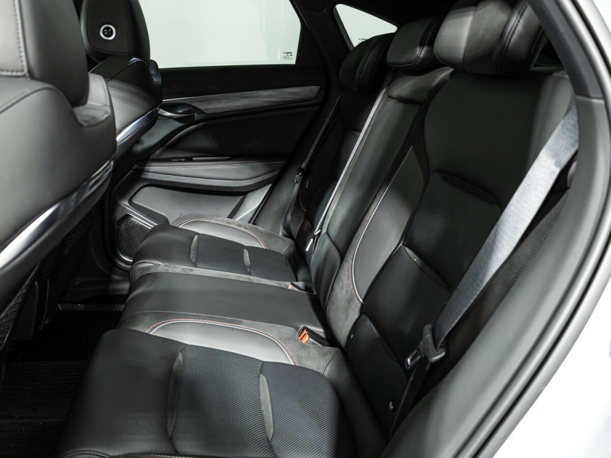 Geely Tugella 2023 года с пробегом. Фото: #7