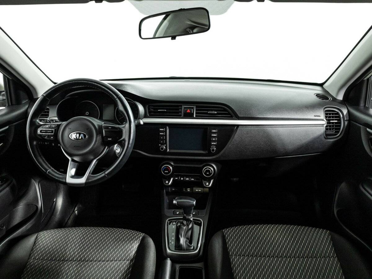 Б/У Киа Рио 2018 года. Фото: #12